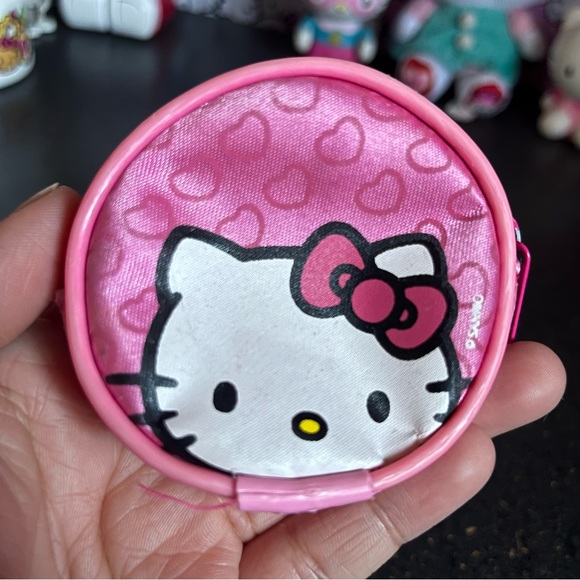 Hello Kitty Bundle - Picture 3 of 11